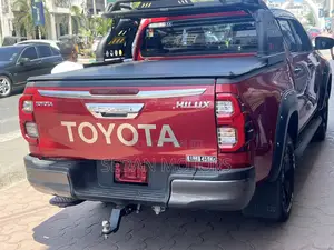 Toyota Hilux 2019 Burgundy