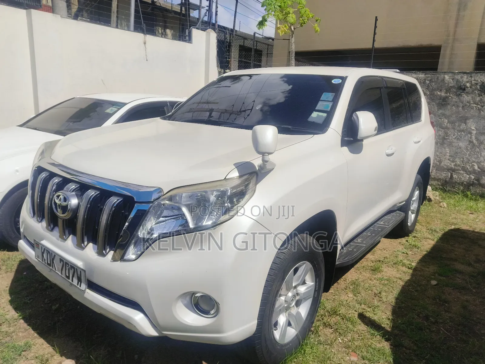 Toyota Land Cruiser Prado 2015 White