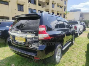 Toyota Land Cruiser 2012 Black
