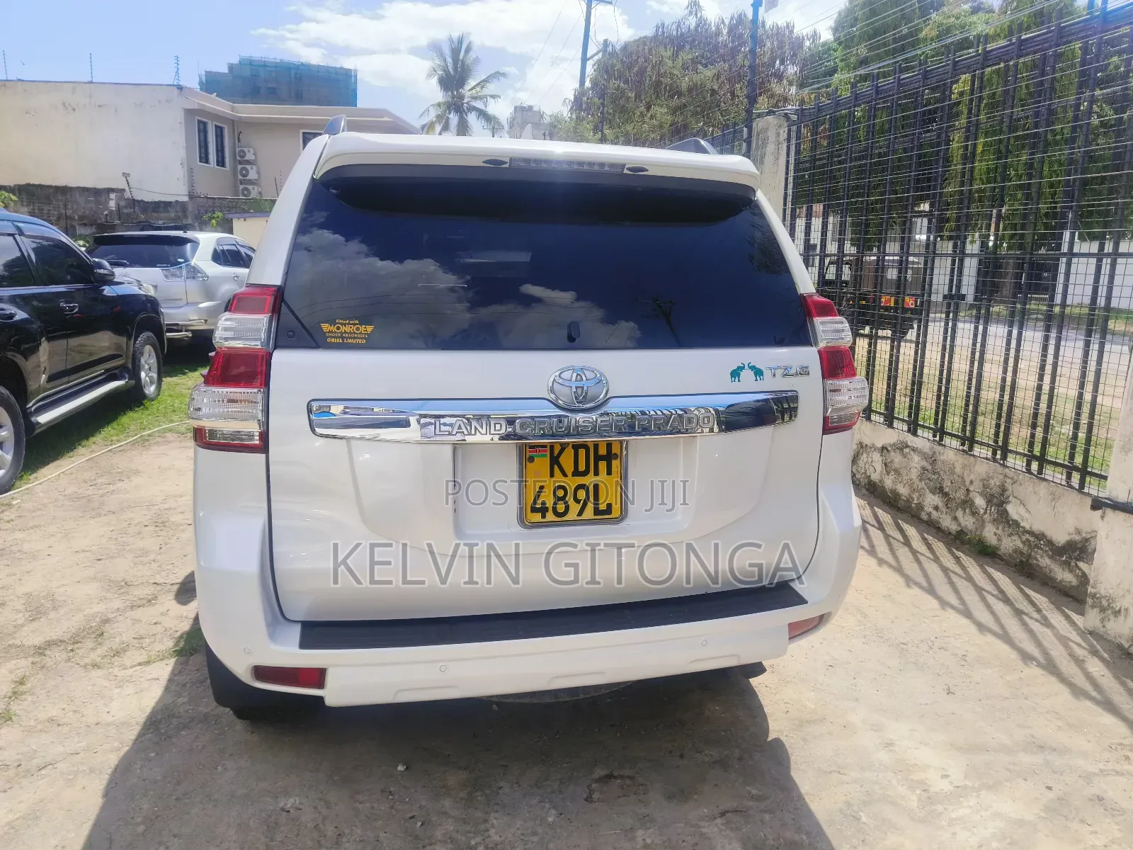 Toyota Land Cruiser 2015 White