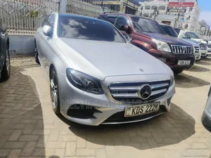 Mercedes-Benz E300 2017 Silver