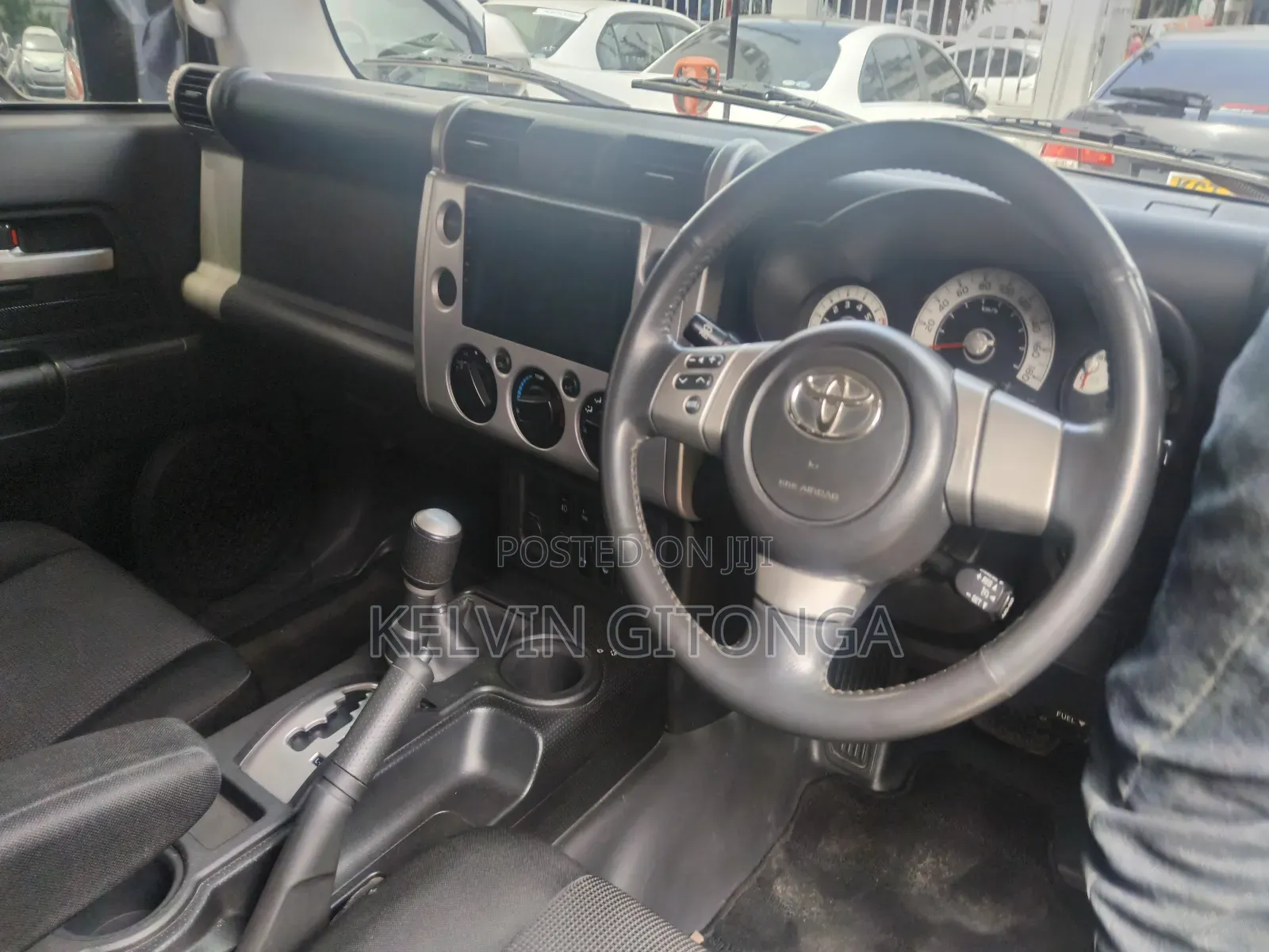 Toyota FJ Cruiser 2017 Orange