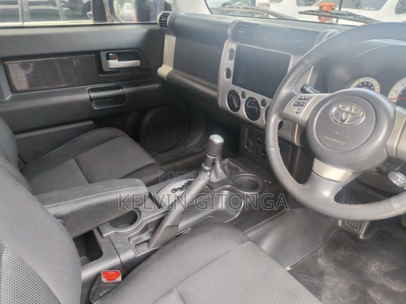Toyota FJ Cruiser 2017 Orange