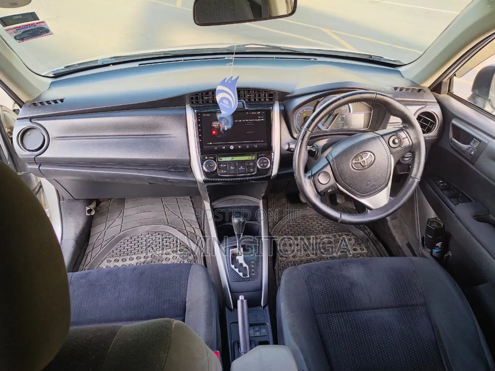 Toyota Corolla Fielder 2013 Silver