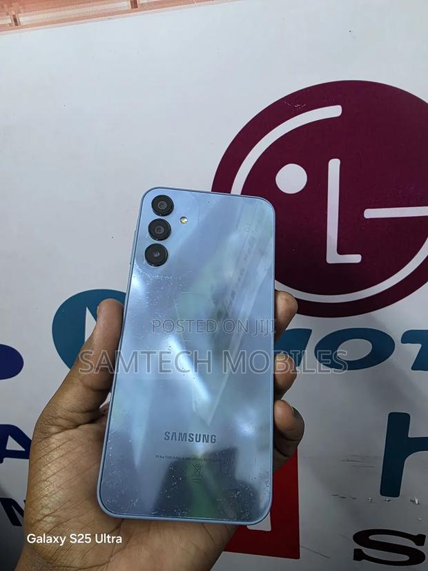 Samsung Galaxy A15 128 GB Blue - main view