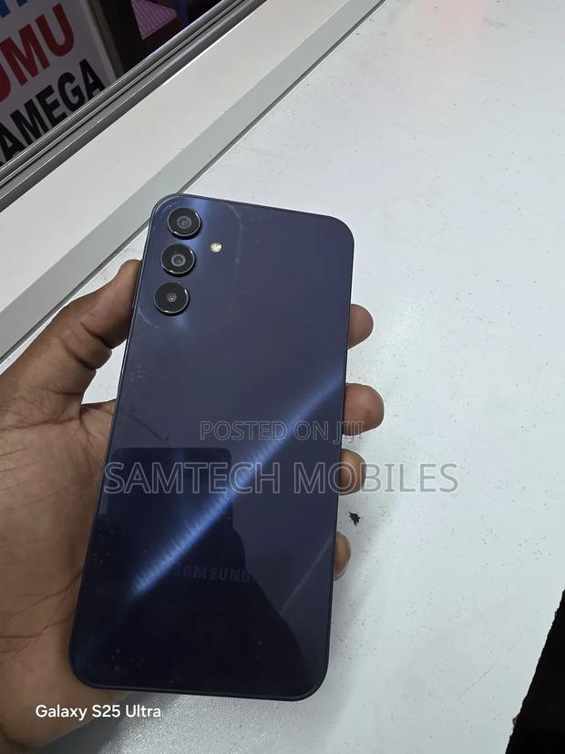 Samsung Galaxy A15 128 GB Gray - main view