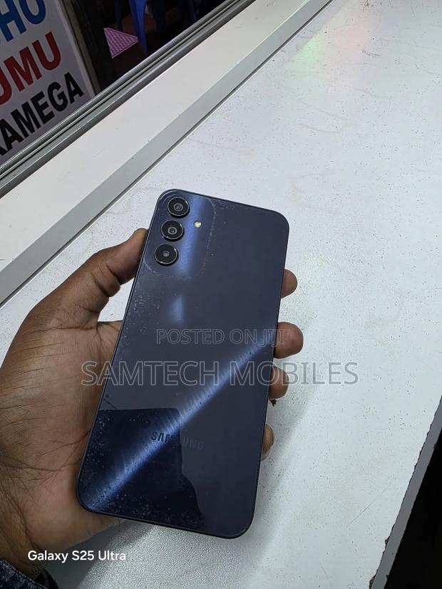 Samsung Galaxy A15 128 GB Gray - thumbnail 2