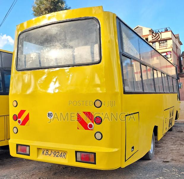 Isuzu FRR 2009 Yellow - thumbnail 6