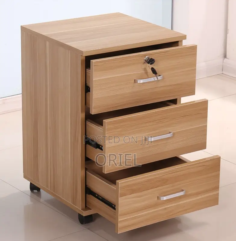 Cabinet: Under-Desk 3-Drawer Rolling Office Cabinet