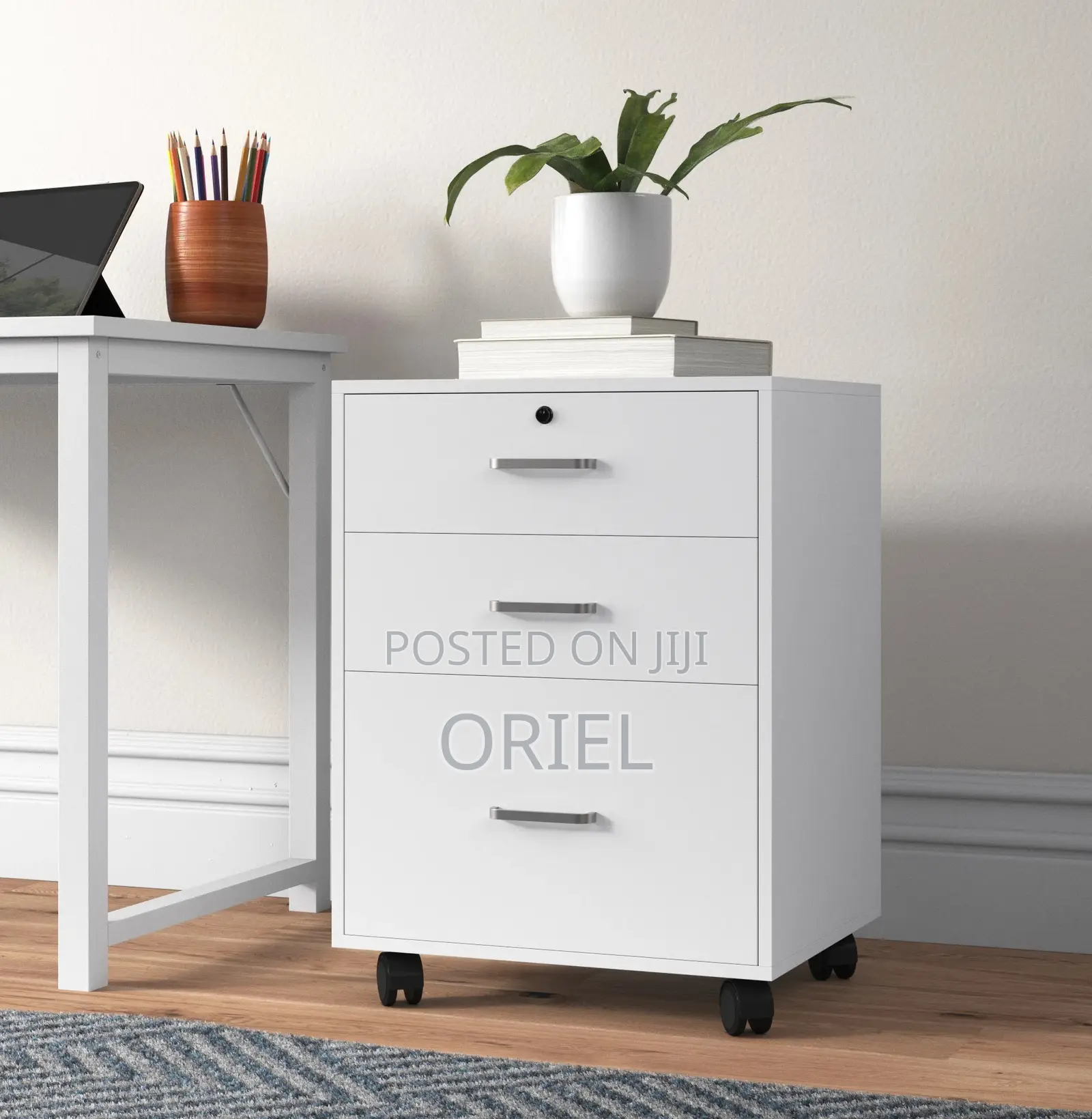 Cabinet: Under-Desk 3-Drawer Rolling Office Cabinet
