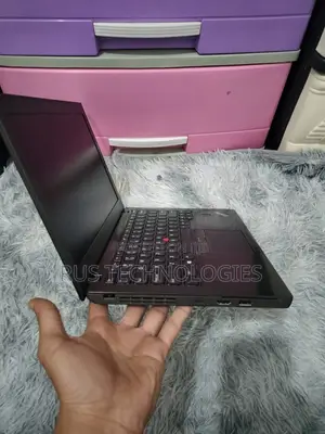 New Laptop Lenovo ThinkPad X270 8GB Intel Core i5 SSD 256GB