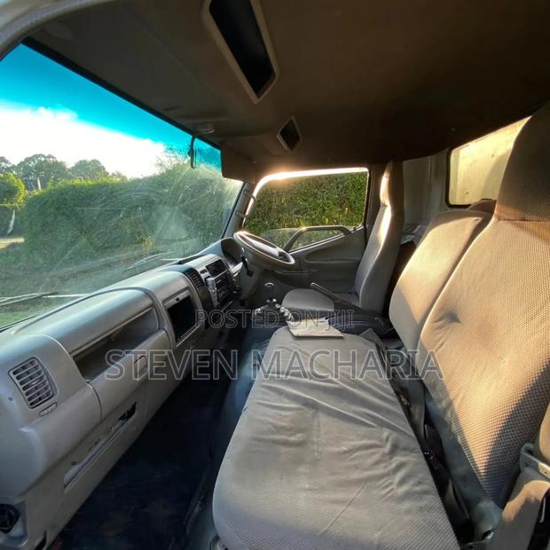 Toyota Dyna Double - thumbnail 3