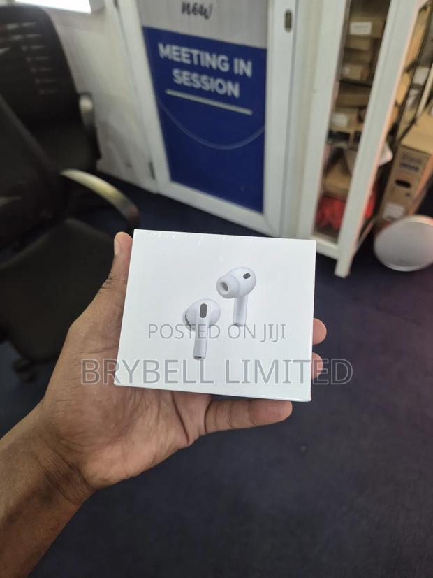 Apple Airpods Pro 3 Brand New - thumbnail 4