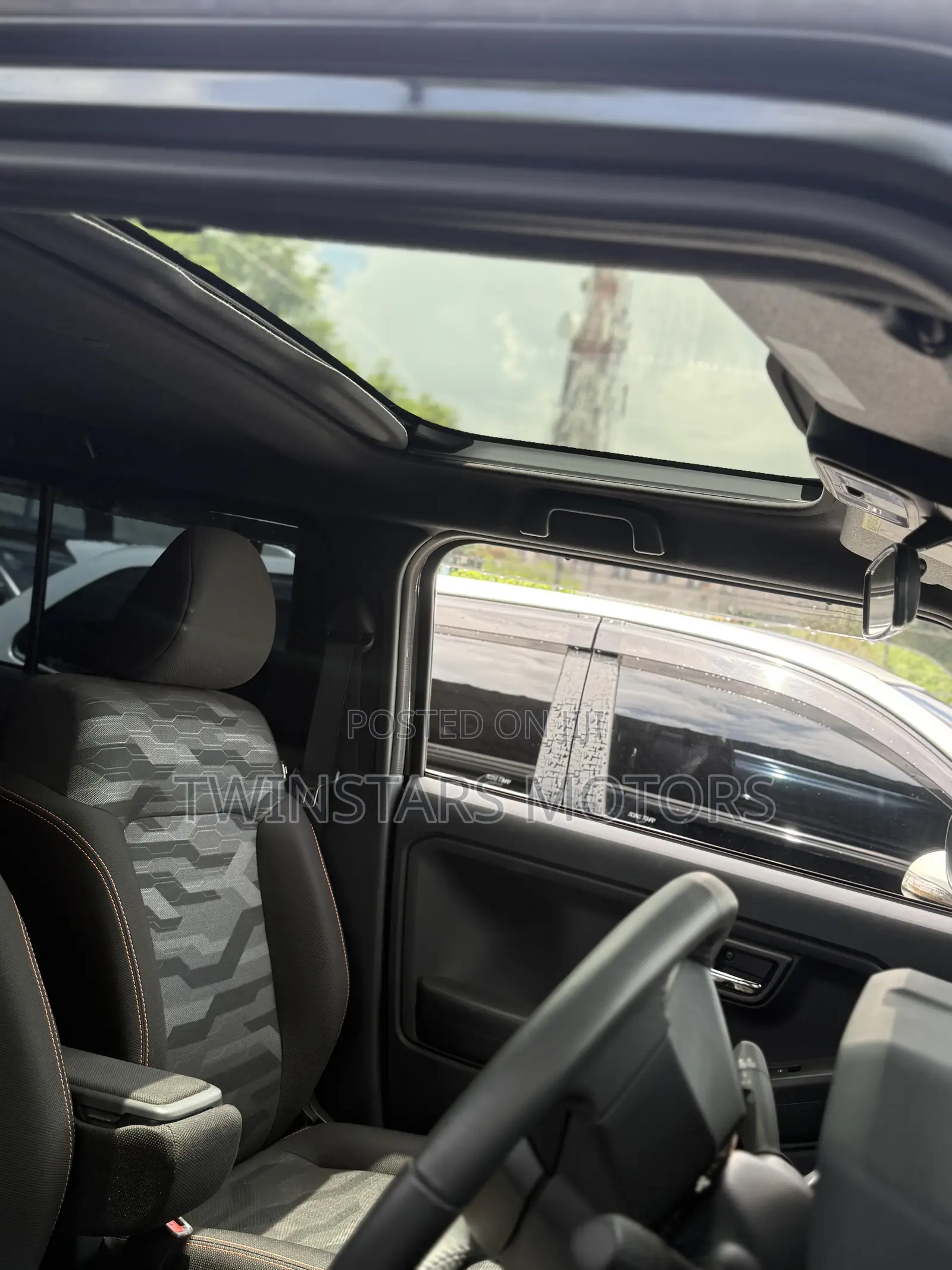 Daihatsu Tanto 660 FWD 2019 Black