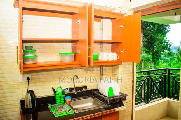 Eagles 1bedroom Airbnb - thumbnail 4