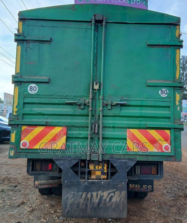 2018 Isuzu NPR - thumbnail 14