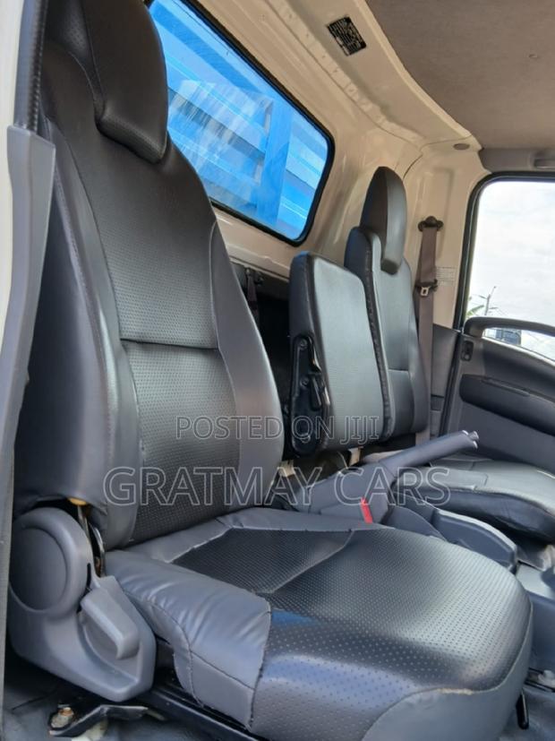 2020 Isuzu NQR Xtra - thumbnail 3