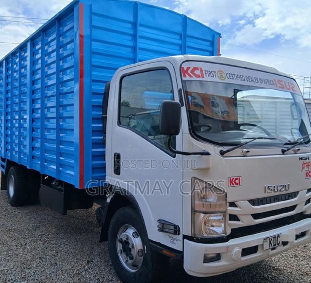 2020 Isuzu NQR Xtra - main view