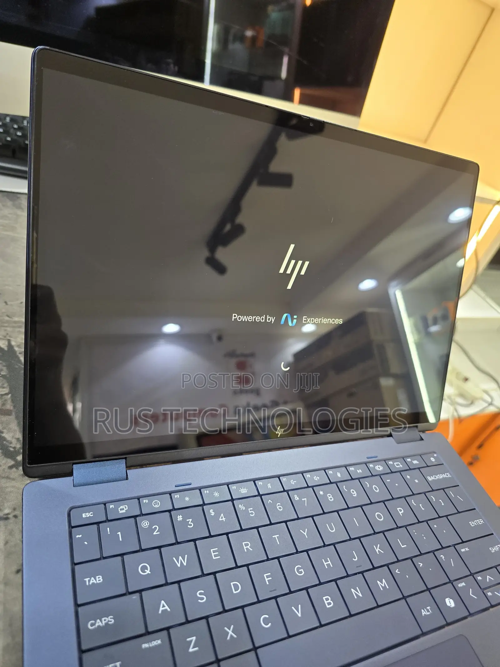 Laptop HP OmniBook X Flip 14" 16GB Intel Core Ultra 7 SSD 512GB