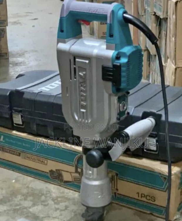 Total Demolition Breaker 1700watts/ Total Jack Hammer Machine