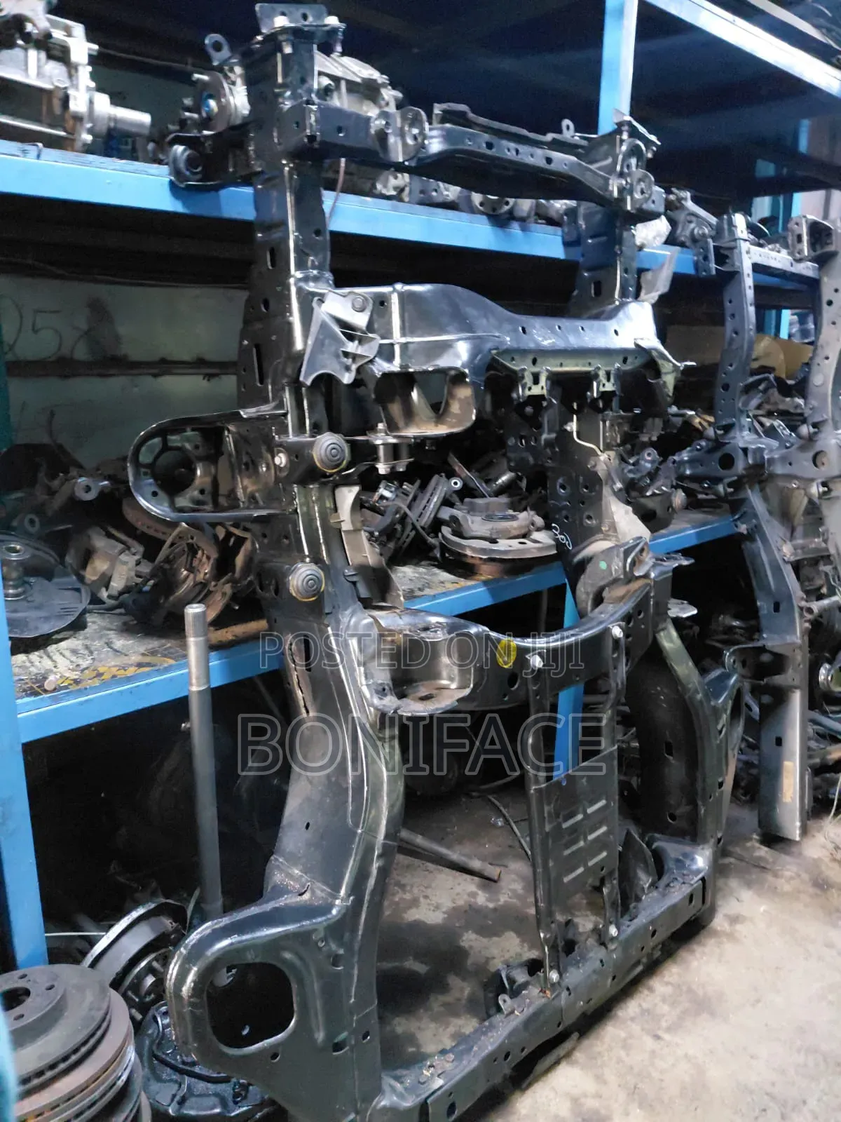 300 Series Chasis in Perfect Condition