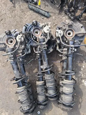 Daihatsu Mira Complete Front Hubs With Jumping