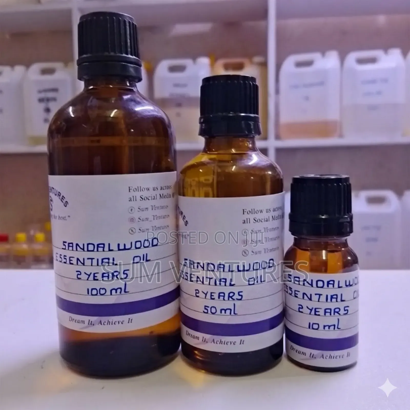 Sandalwood Essential Oil – (100% Pure) Essential Oil