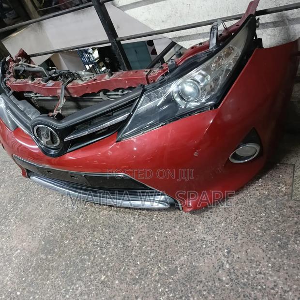 Toyota Auris 2010 Zenon Headlights Nosecut - main view