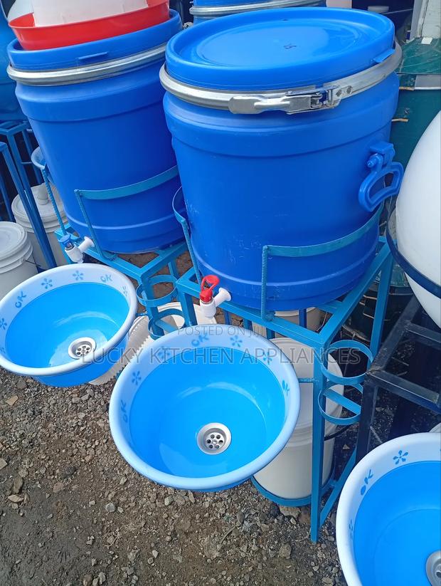 Best Quality Hands Washing Station.