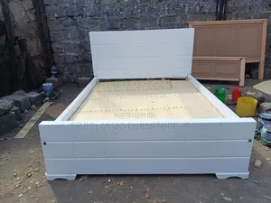 Bord Bed Color White  5x6