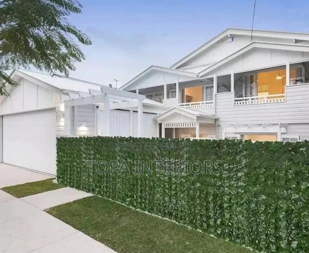 Wind Breaking Lightweight Artificial Outdoor Privacy Fence Plants