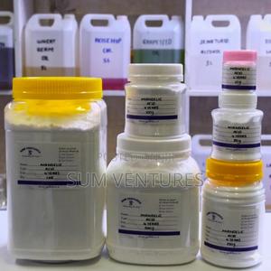 Mandelic Acid - thumbnail 3