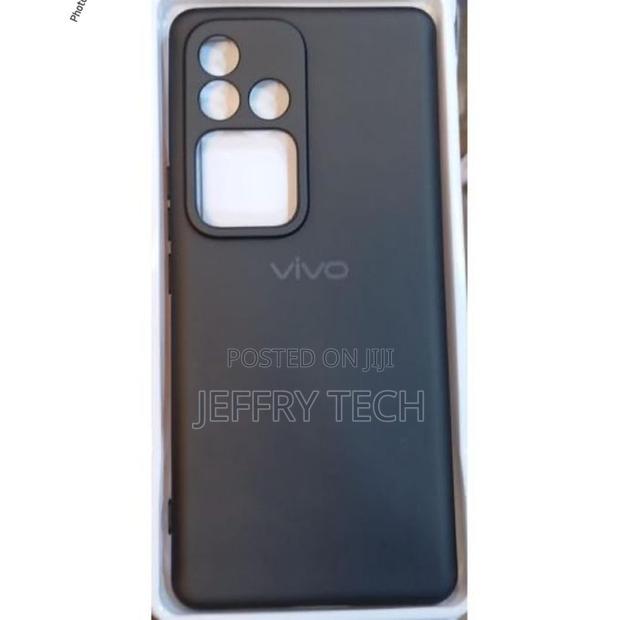 Vivo V30 Pro 5g Solid Slim Edges Silicone Protective Back Case - thumbnail 3