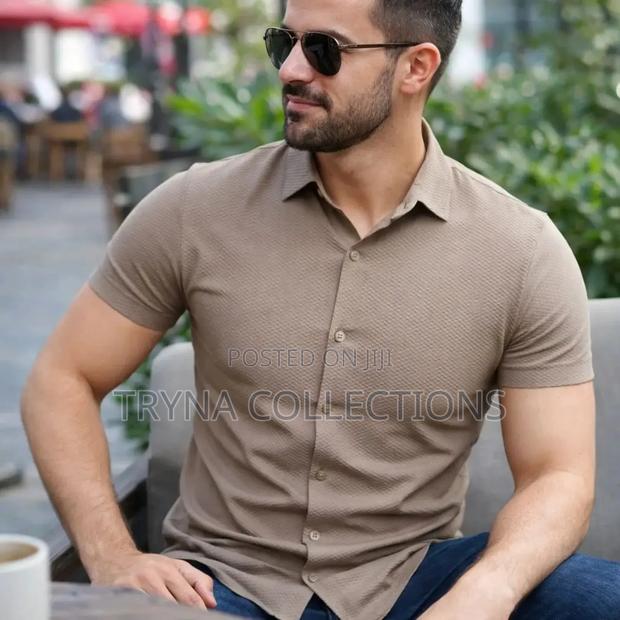 Shirts/T-Shirts - thumbnail 4