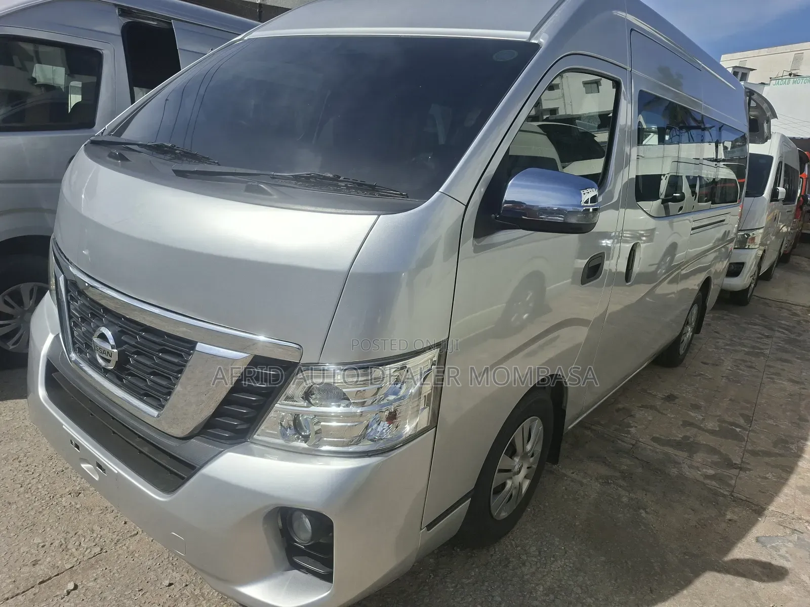 Nissan Caravan (Urvan) 2019 Silver