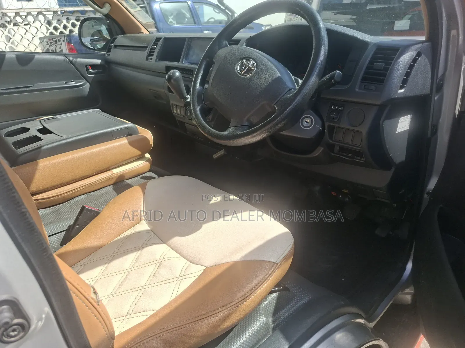 Toyota Grand HiAce 2018 Silver