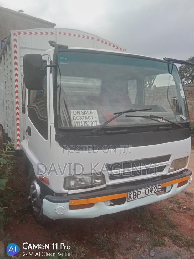 Isuzu FRR Lorry - main view