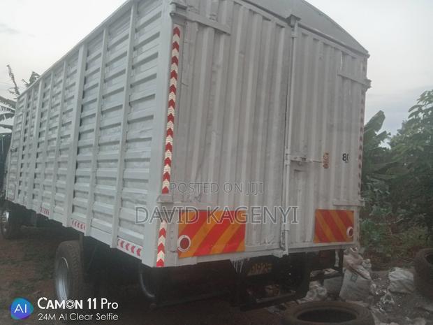 Isuzu FRR Lorry - thumbnail 5