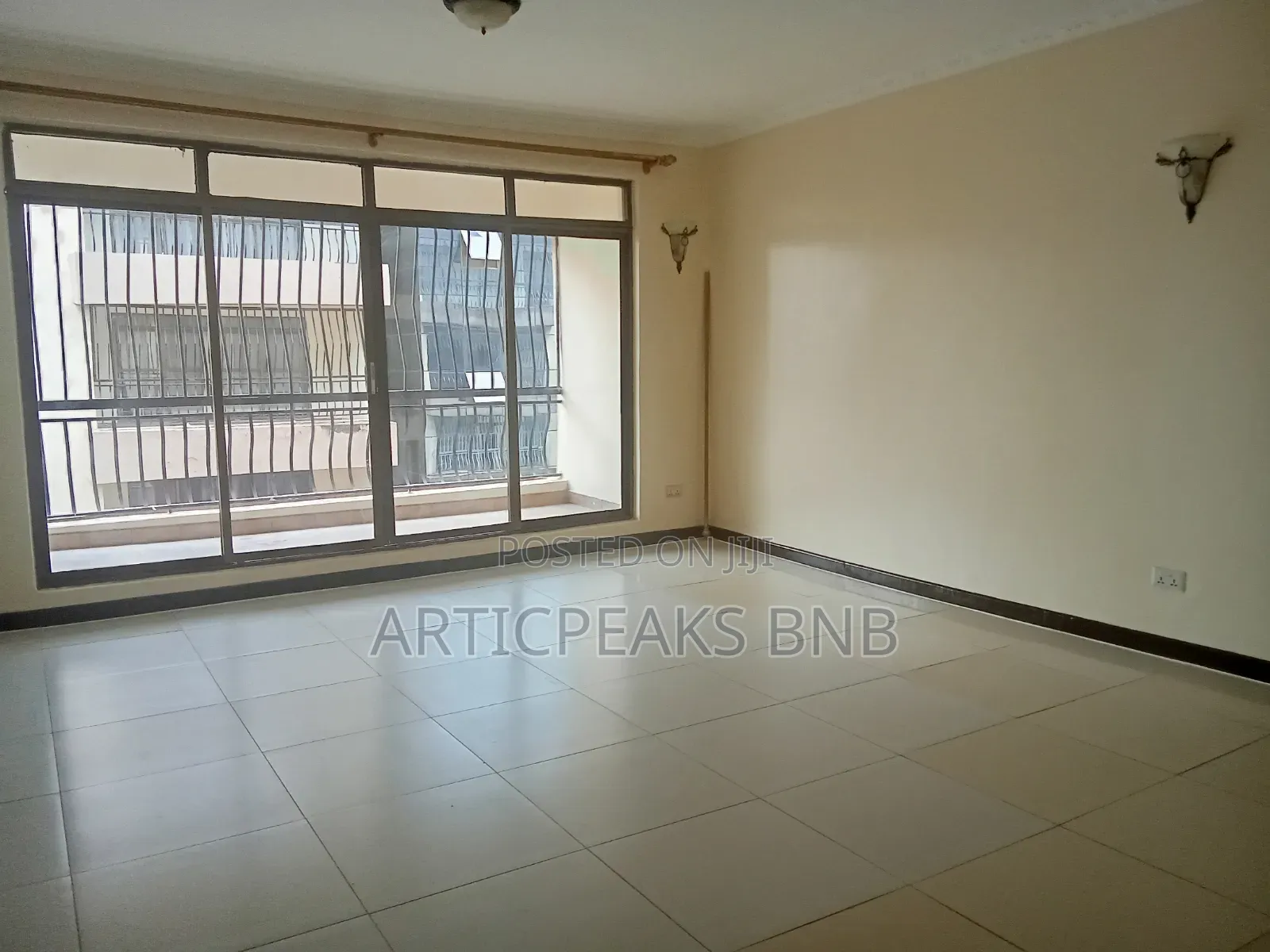 4bdrm Apartment in Kilimani, State House Area for rent