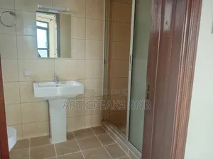4bdrm Apartment in Kilimani, State House Area for rent