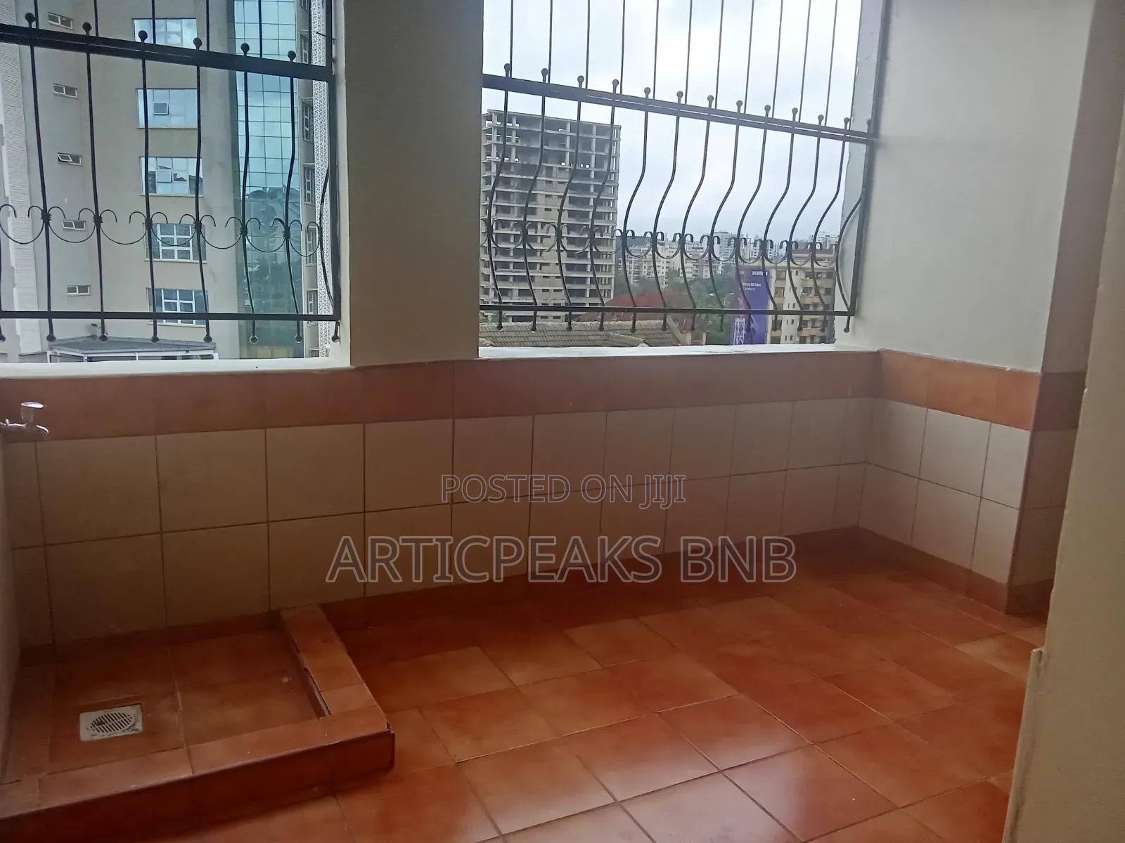 4bdrm Apartment in Kilimani, State House Area for rent