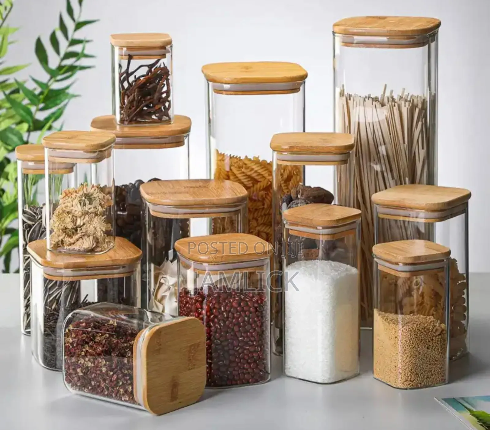 Square Bamboo Lid Glass Jar 1950ml Airtight Kitchen Storage
- Rb