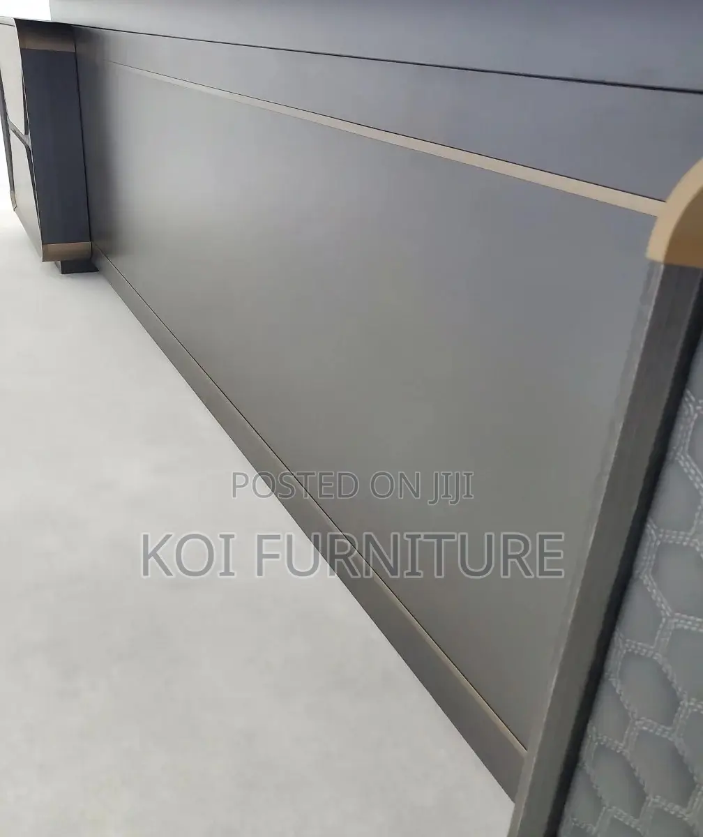 Office Desk : 2.4m Modern Executive Office Desk