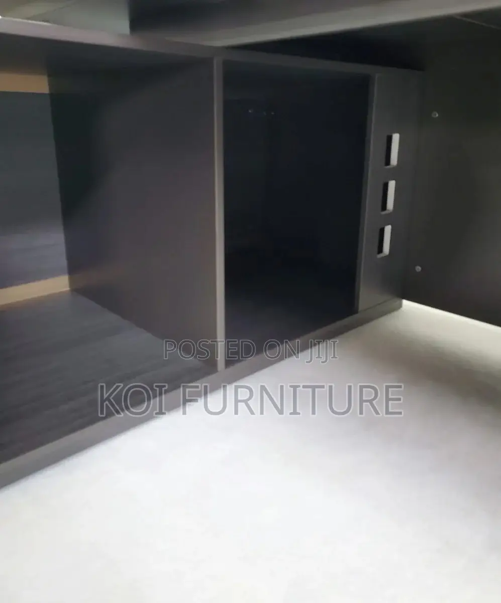 Office Desk : 2.4m Modern Executive Office Desk