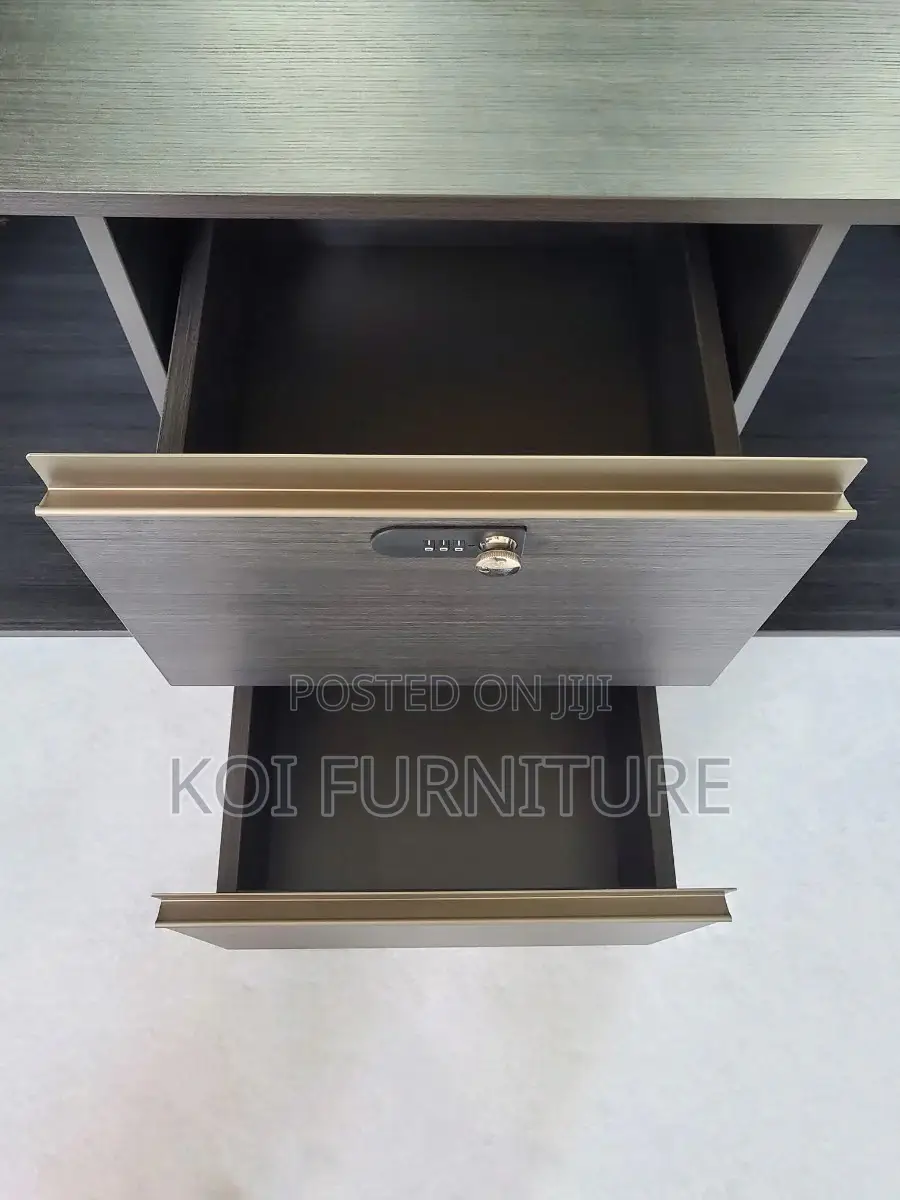 Office Desk : 2.4m Modern Executive Office Desk