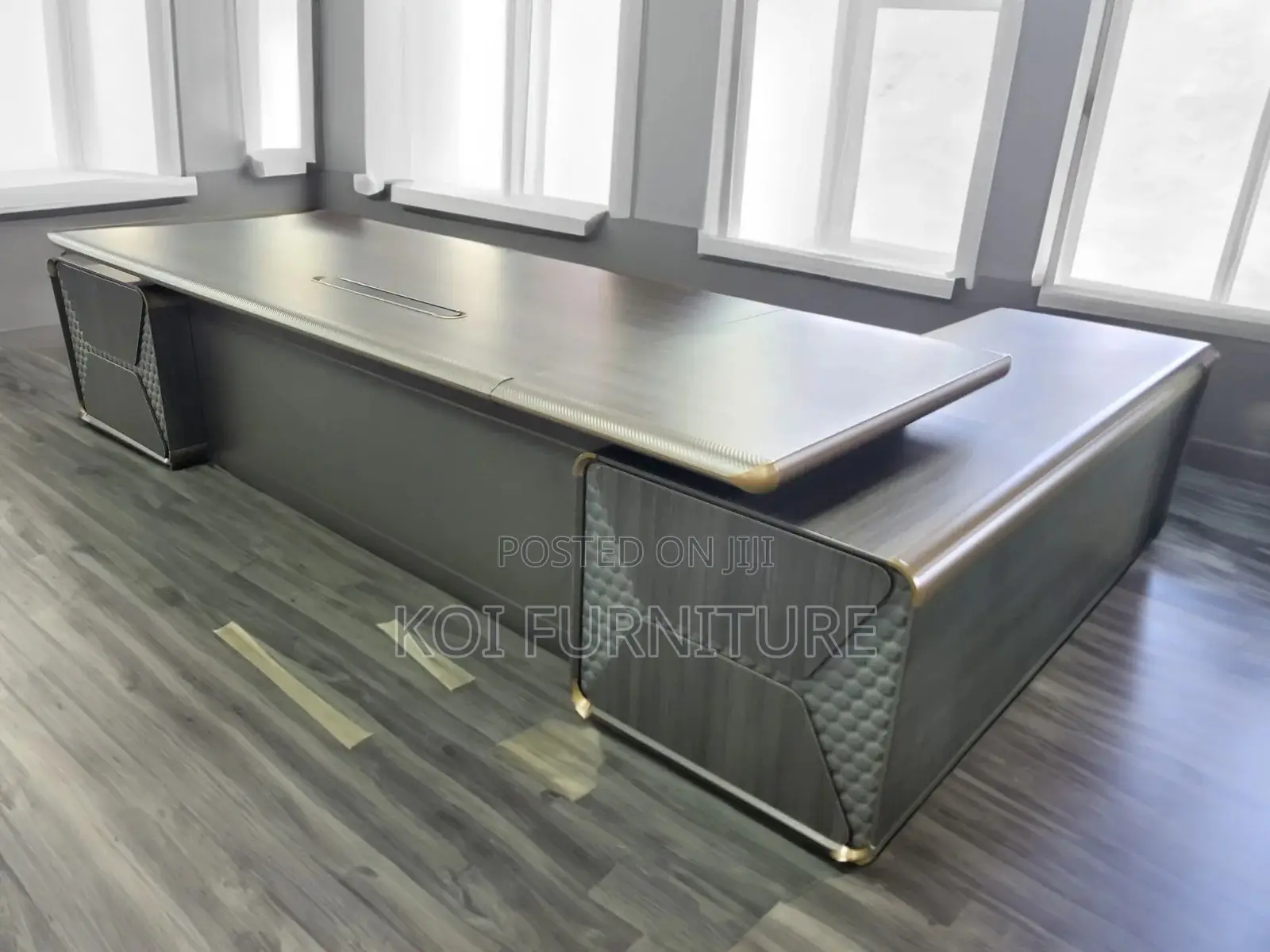 Office Desk : 2.4m Modern Executive Office Desk
