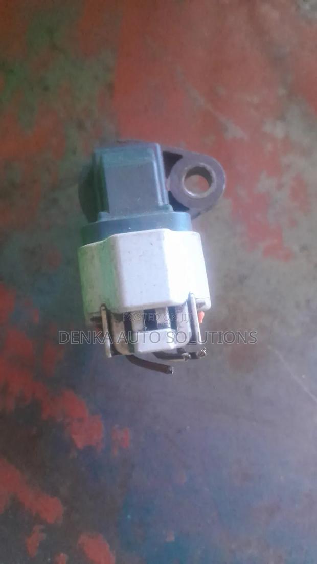 Suzuki Escudo J20 a Cam Shaft Sensor - thumbnail 2