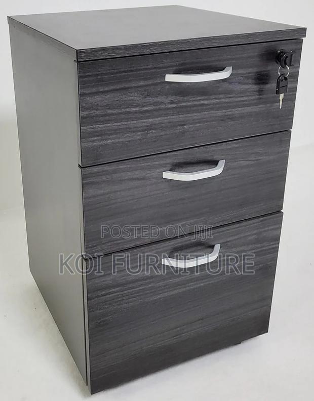 Office Cabinet : 3-Drawer Mobile File Pedestal