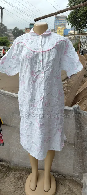 Short Floured Night Dress