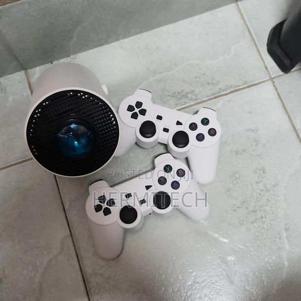 White Gaming Projector Resolution Video - thumbnail 2